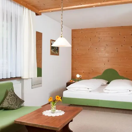 Haus Arnika Меллау