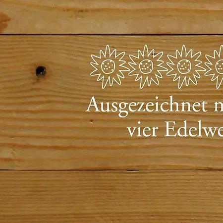 Haus Arnika Casa de hóspedes 4*