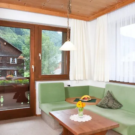 Casa de hóspedes Haus Arnika Mellau